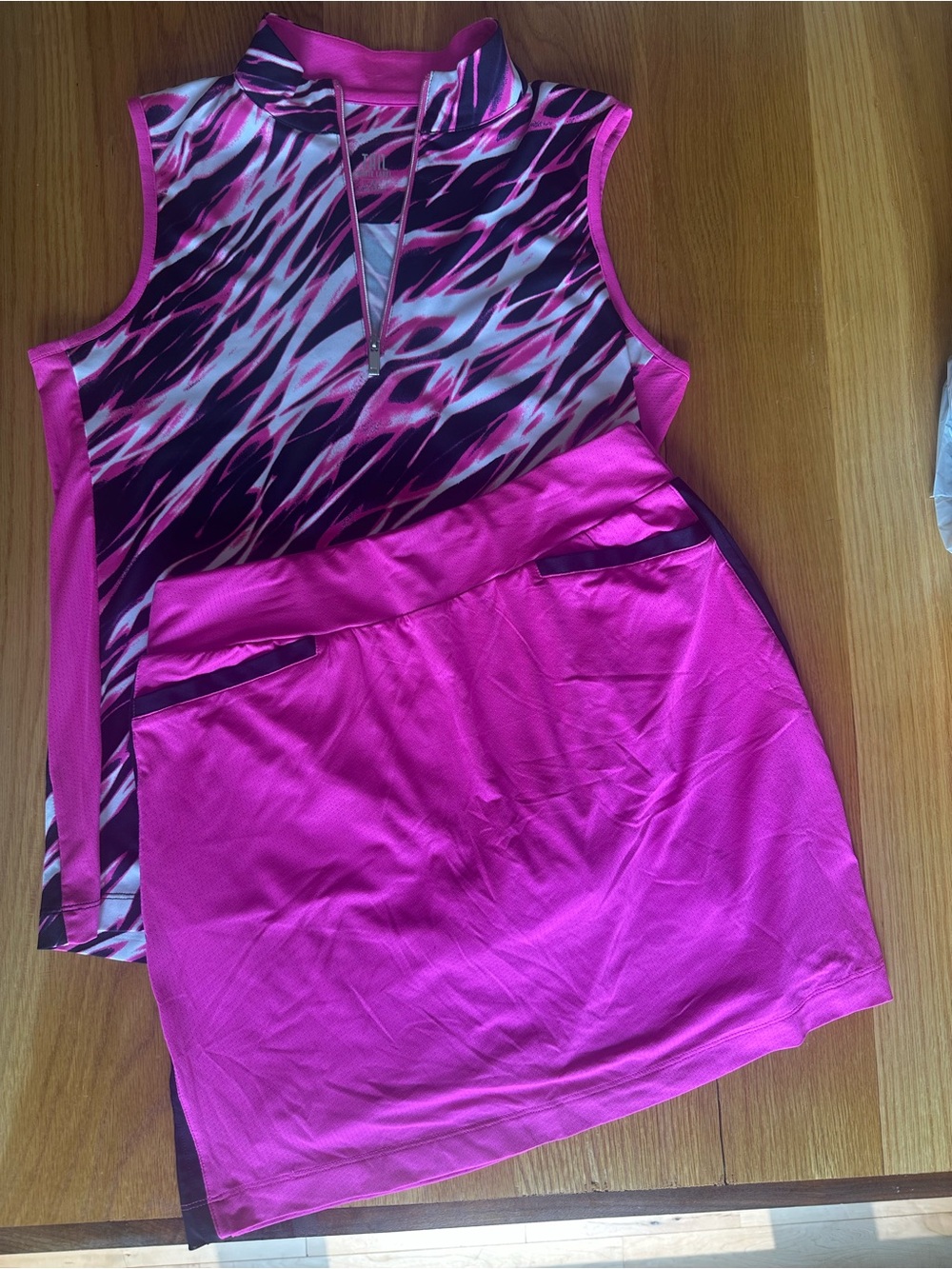 Sleeveless Pink Printed Athletic Golf Top size M and Skort size S